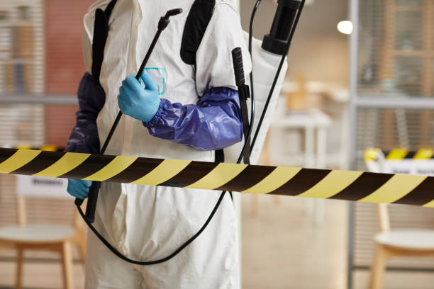 Professional Hoarding Cleanup technician working in Umatilla, OR